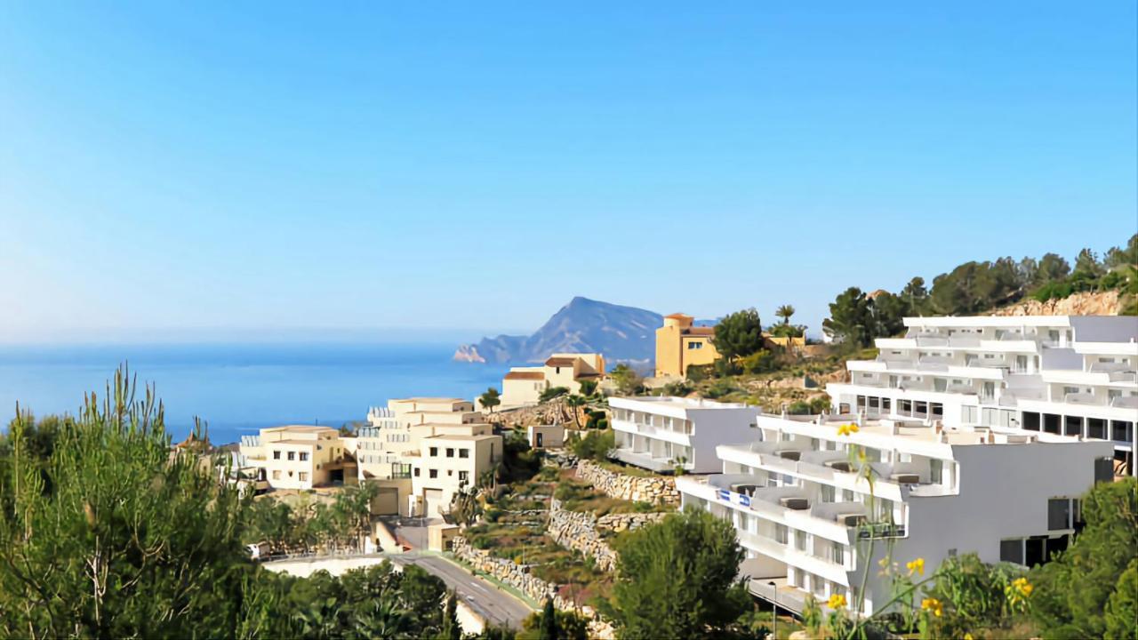 Coastal Hills Apartment Алтеа Екстериор снимка